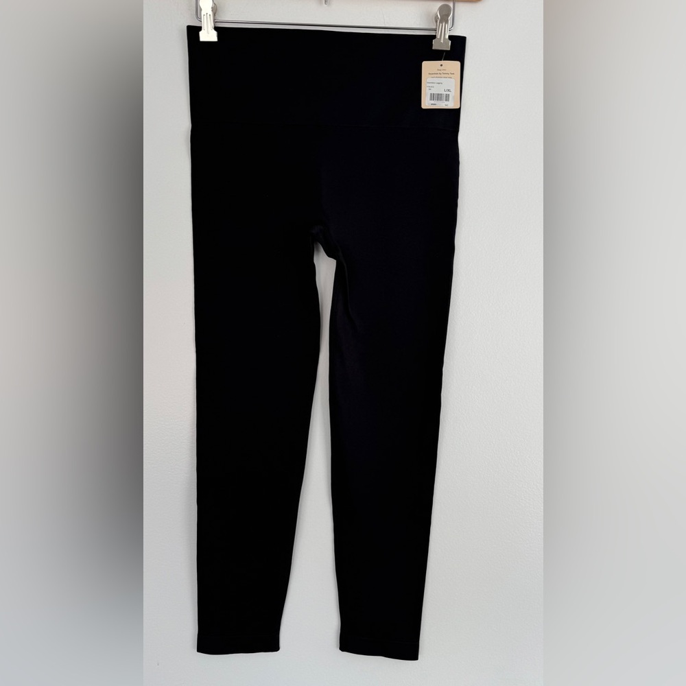 Essentials by Tummy Tank NWT Black High-Waisted Leggings-Seamless-Size L/XL